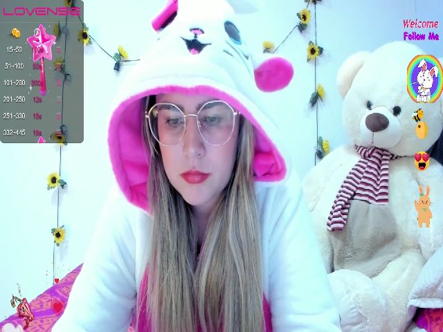 Live sex webcam photo for Liahkimi #274360480