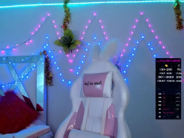 Live sex webcam photo for Liakira #271702219