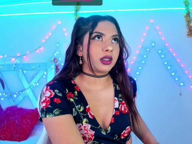 Live sex webcam photo for Liakira #271728830