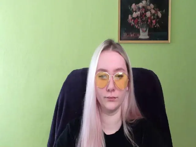 Live sex webcam photo for Liam_Lily #273292520
