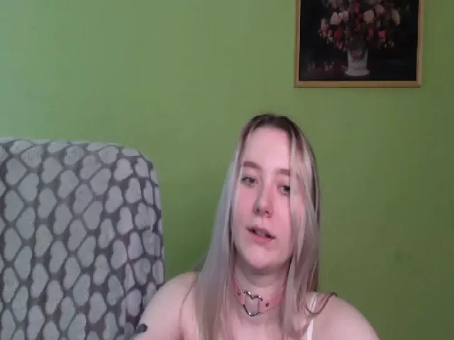 Live sex webcam photo for Liam_Lily #273635059