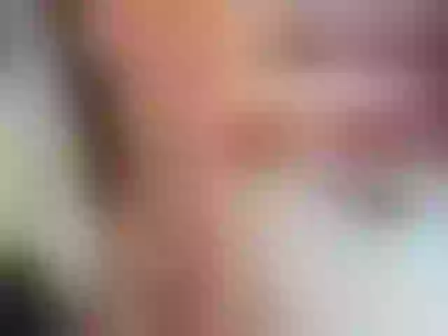 Live sex webcam photo for LianaQueen #271782926