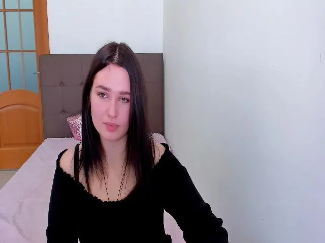 Live sex webcam photo for LikaHoney #271933766
