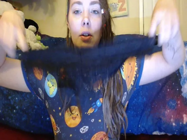 Live sex webcam photo for LilEmmy1999 #272833785