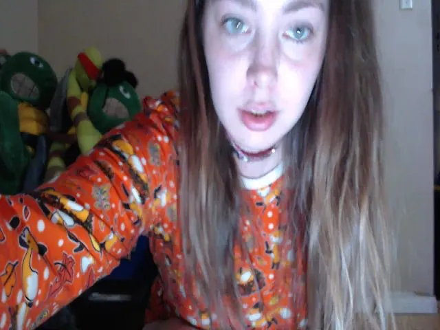 Live sex webcam photo for LilEmmy1999 #273130938