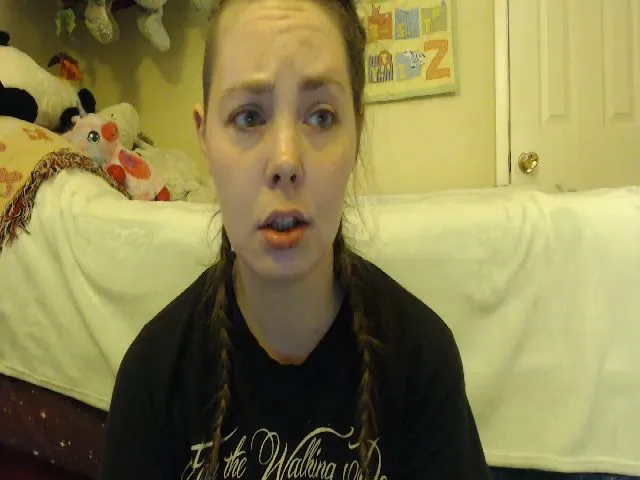 Live sex webcam photo for LilEmmy1999 #273319117