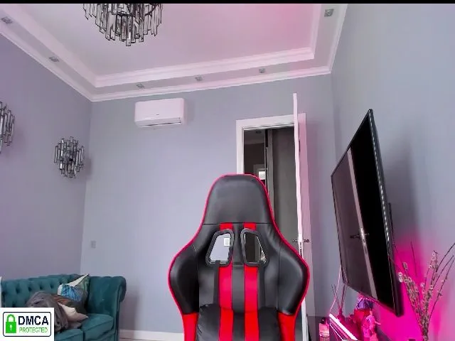 Live sex webcam photo for Lil_PrincessG #274236766