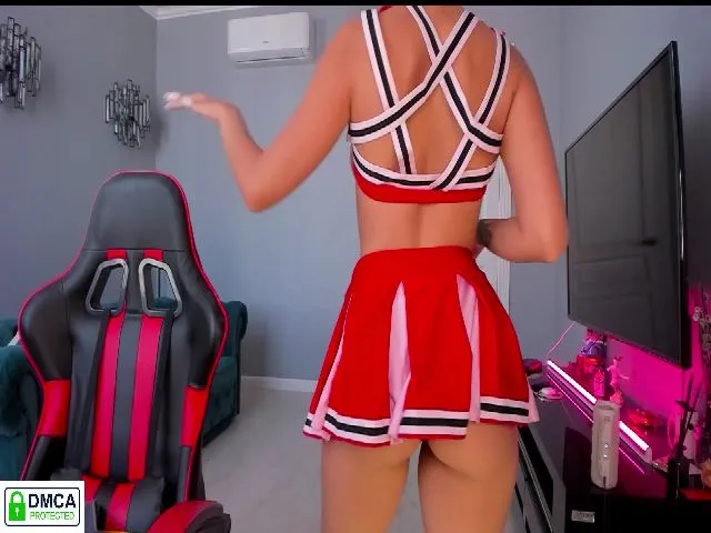 Live sex webcam photo for Lil_PrincessG #274381152