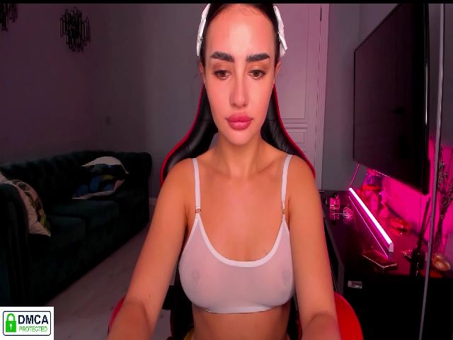 Live sex webcam photo for Lil_PrincessG #274510803