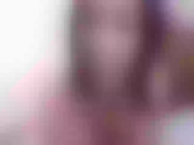 Live sex webcam photo for Lil__Bit #273318825