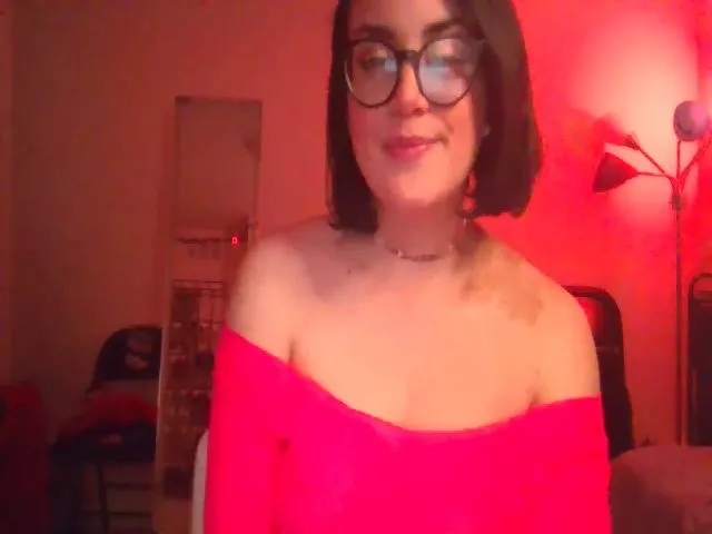 Live sex webcam photo for Lilacangel69 #271797849
