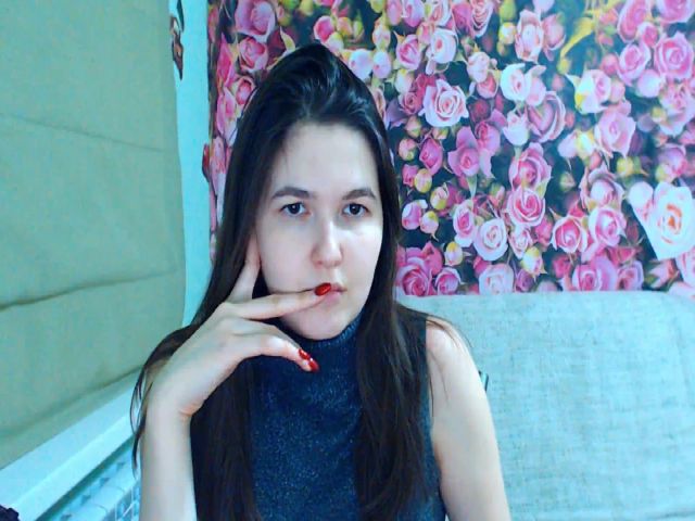 Live sex webcam photo for LiliBrendon #272108818