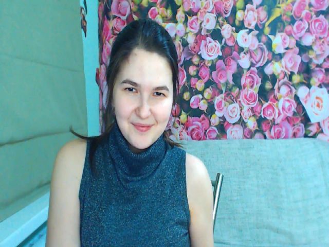 Live sex webcam photo for LiliBrendon #272111532