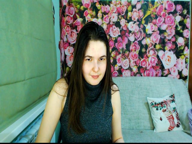 Live sex webcam photo for LiliBrendon #272435731