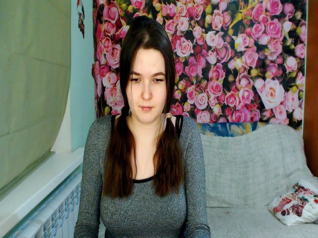 Live sex webcam photo for LiliBrendon #272548496