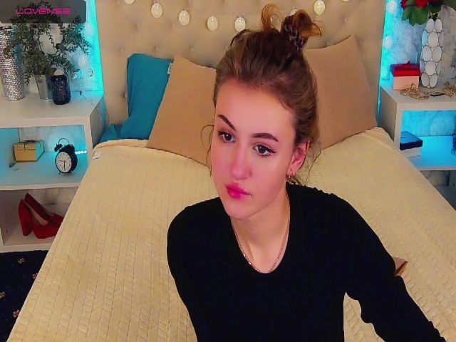 Live sex webcam photo for LiliDanger #272305187