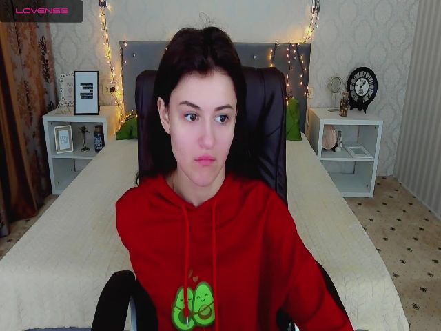 Live sex webcam photo for LiliDanger #272998558