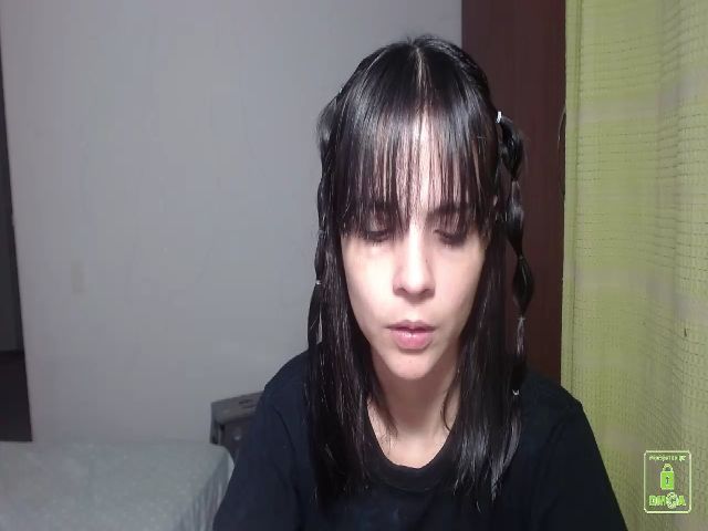 Live sex webcam photo for Lili_420_ #272557647