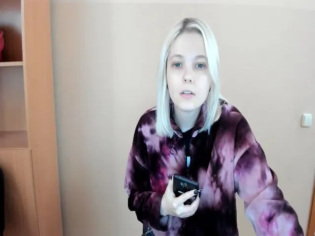 Live sex webcam photo for Liliagold #271708741