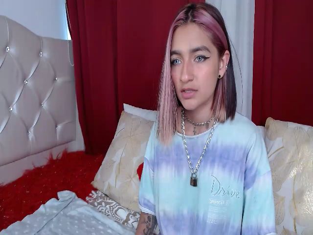 Live sex webcam photo for Lilithpetite1 #274669377