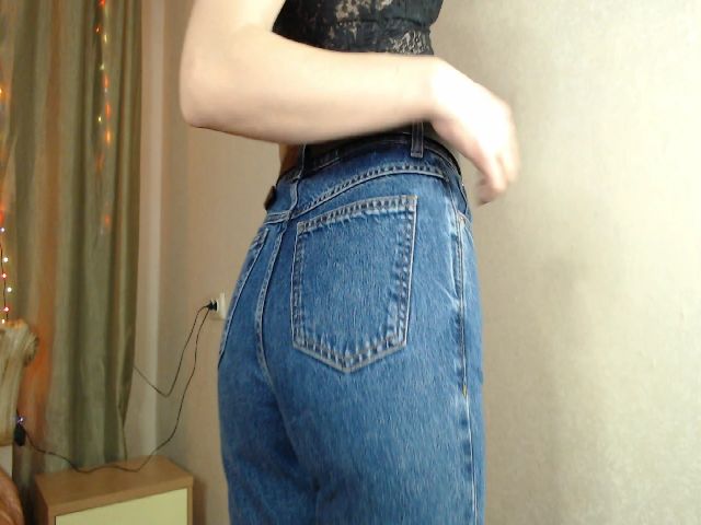 Live sex webcam photo for LilliHaynes #271939927