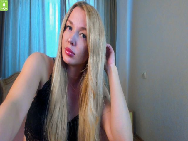 Live sex webcam photo for LilliHaynes #273392090