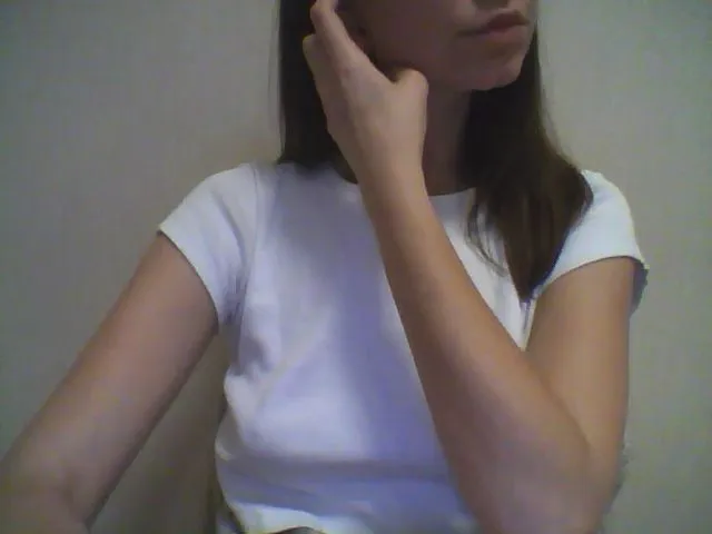 Live sex webcam photo for Lilly_Bella #271763361