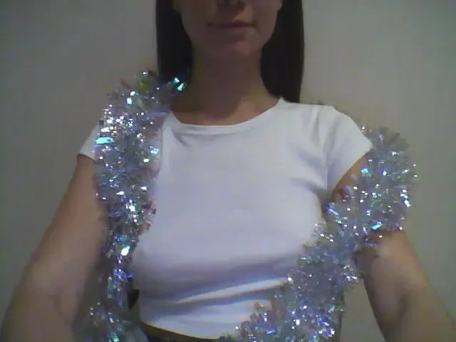 Live sex webcam photo for Lilly_Bella #271785514