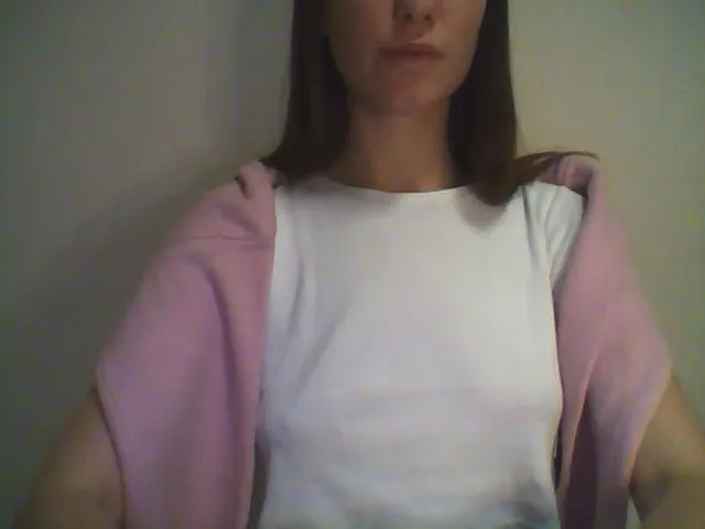 Live sex webcam photo for Lilly_Bella #271802472