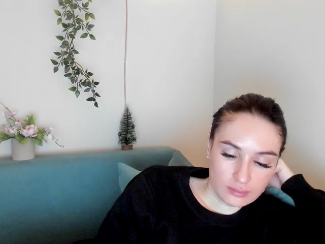 Live sex webcam photo for Lilly_Shine #271743367