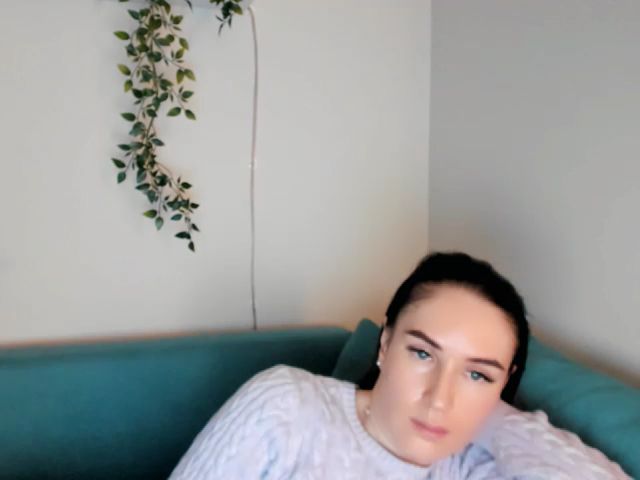 Live sex webcam photo for Lilly_Shine #271788743