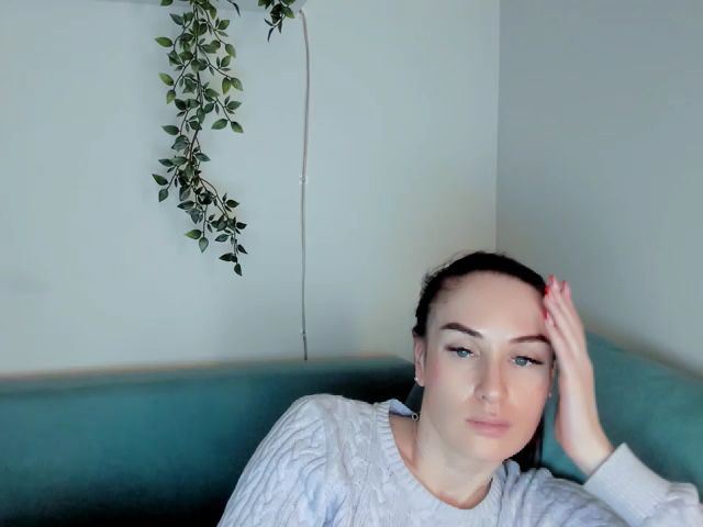 Live sex webcam photo for Lilly_Shine #271790364