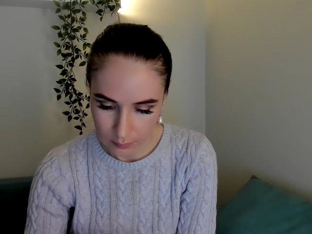 Live sex webcam photo for Lilly_Shine #271904960