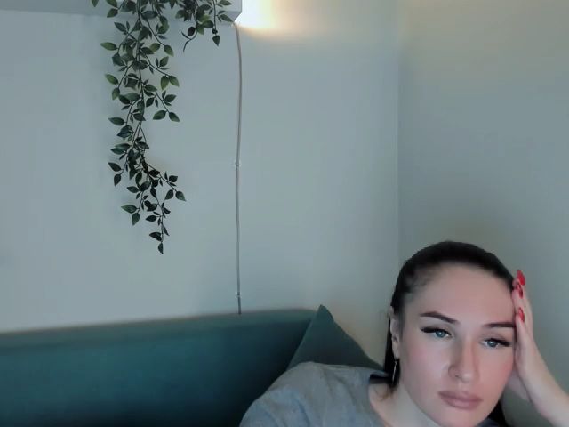 Live sex webcam photo for Lilly_Shine #271942300