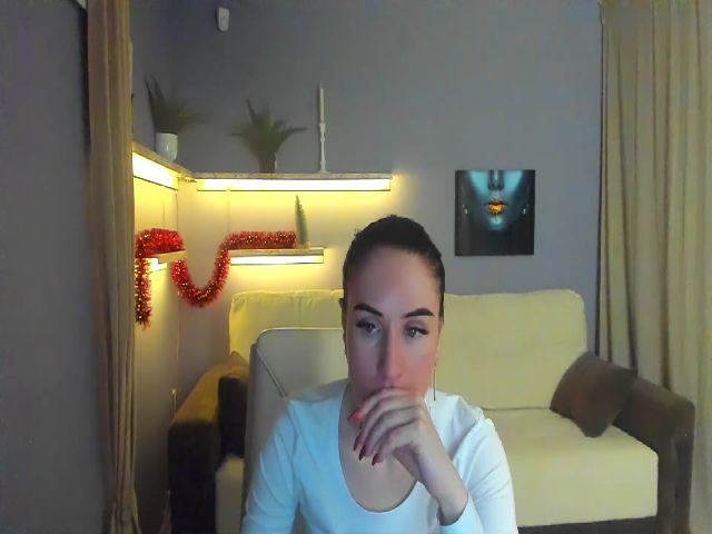 Live sex webcam photo for Lilly_Shine #272003743