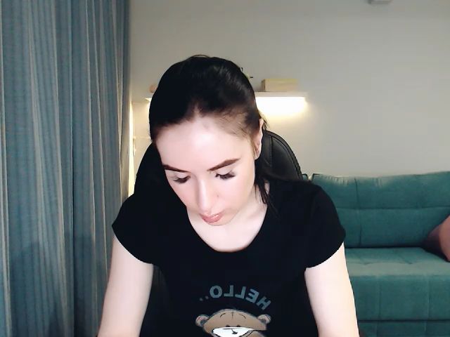 Live sex webcam photo for Lilly_Shine #272199838