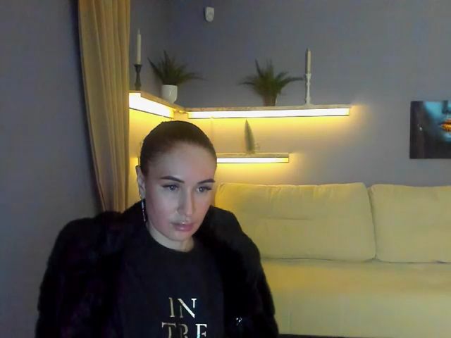 Live sex webcam photo for Lilly_Shine #272368935