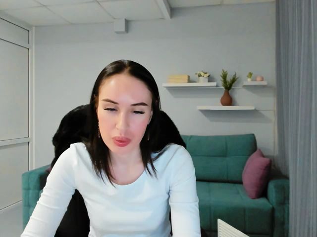 Live sex webcam photo for Lilly_Shine #272382453