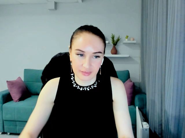 Live sex webcam photo for Lilly_Shine #272396636