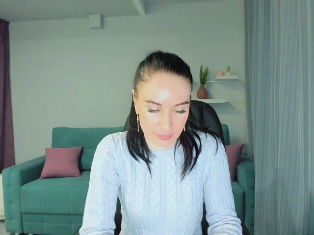 Live sex webcam photo for Lilly_Shine #272639715