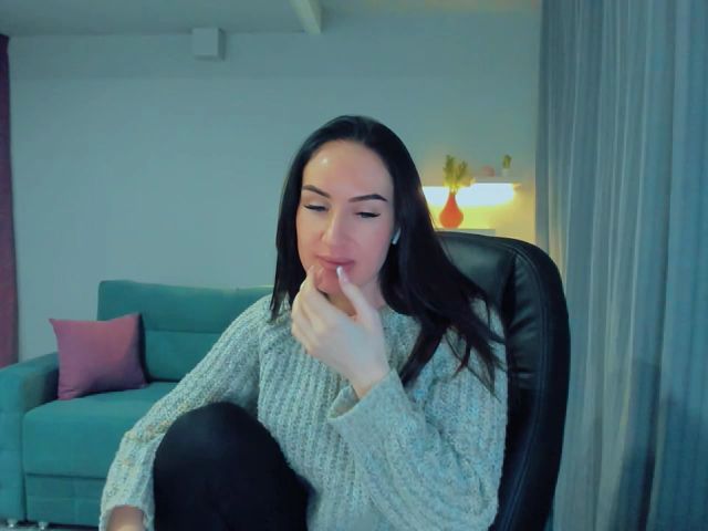 Live sex webcam photo for Lilly_Shine #272764689