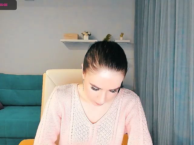 Live sex webcam photo for Lilly_Shine #273040218