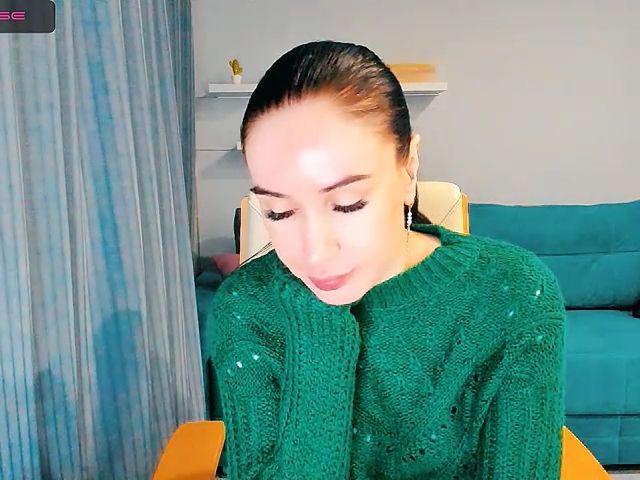 Live sex webcam photo for Lilly_Shine #273048237