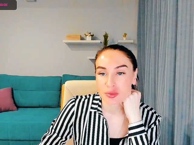 Live sex webcam photo for Lilly_Shine #273134728