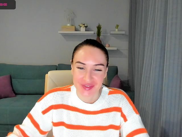 Live sex webcam photo for Lilly_Shine #273168017