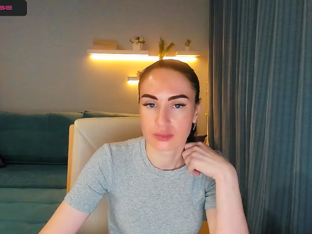 Live sex webcam photo for Lilly_Shine #273587935