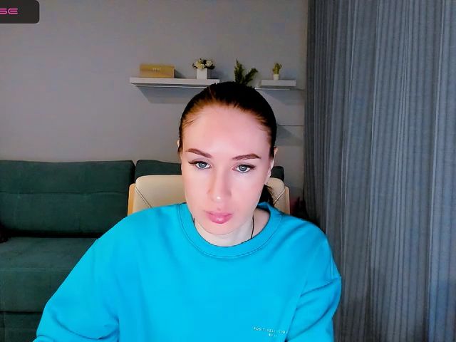 Live sex webcam photo for Lilly_Shine #273671289