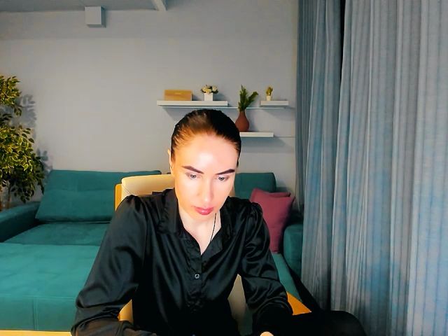 Live sex webcam photo for Lilly_Shine #273792276
