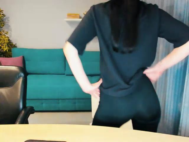Live sex webcam photo for Lilly_Shine #274541769