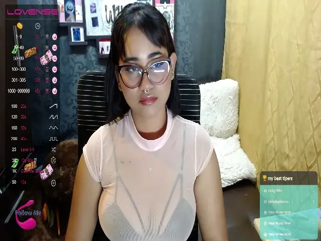 Live sex webcam photo for Lillyqueen1 #273718591